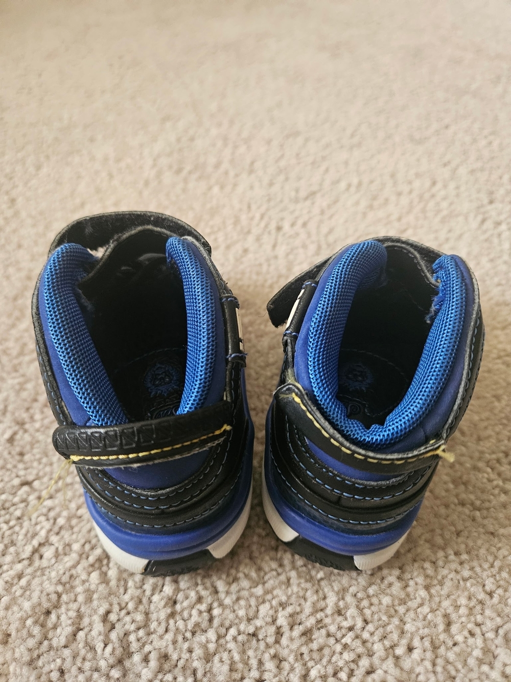 Nike Kids Black and Blue Velcro Sneakers